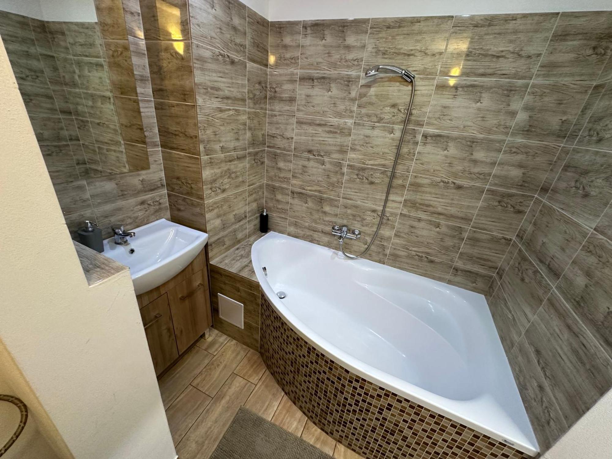 Apartman Bb-Centrum1 Банска бистрица Екстериор снимка